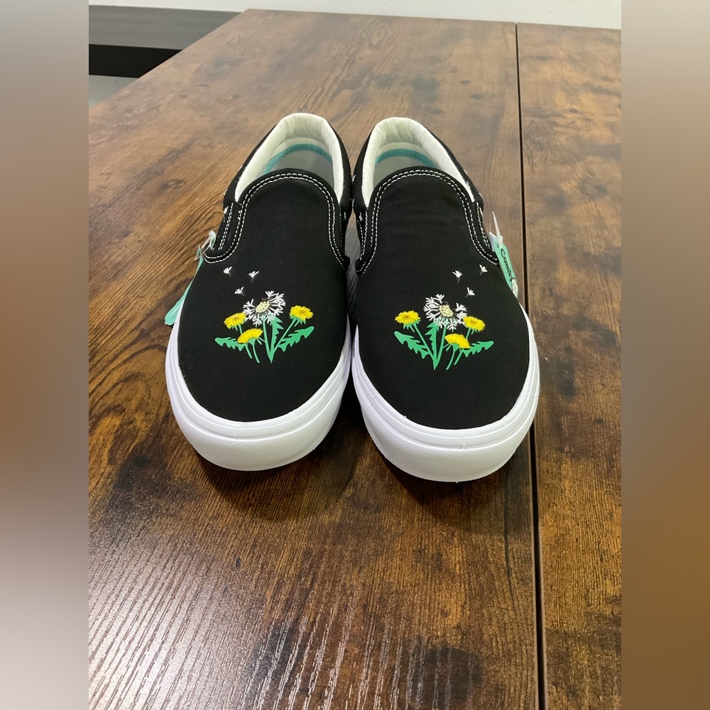 NEW!!! Vans - Unisex ComfyCush Slip-On Shoes - Picture 3 of 7